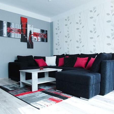 Apartmany Monty การ์โลวีวารี ภายนอก รูปภาพ