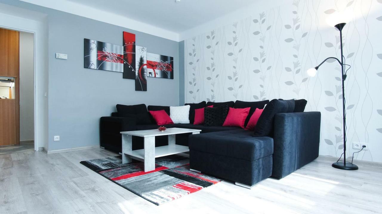 Apartmany Monty การ์โลวีวารี ภายนอก รูปภาพ