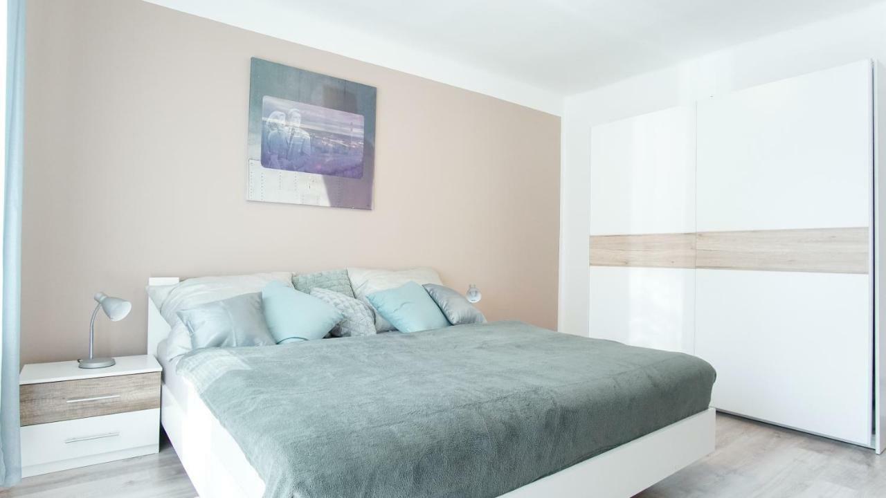 Apartmany Monty การ์โลวีวารี ภายนอก รูปภาพ